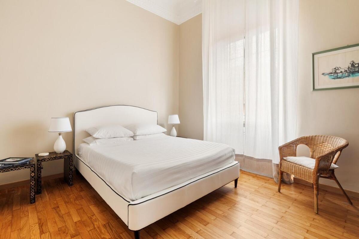 Appartamento Casa Augusta, A Burghesius Roma